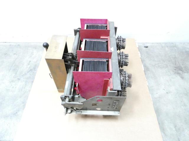 SIEMENS-ALLIS RLX-3200 AIR POWER BREAKER 3200A AMP 1600A AMP 120V-AC