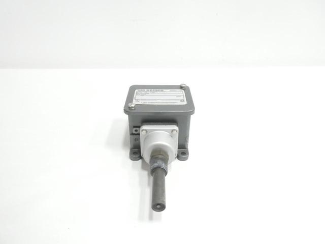 UE UNITED ELECTRIC B105 121 TEMPERATURE CONTROLLER 200-425F 125/250V-AC