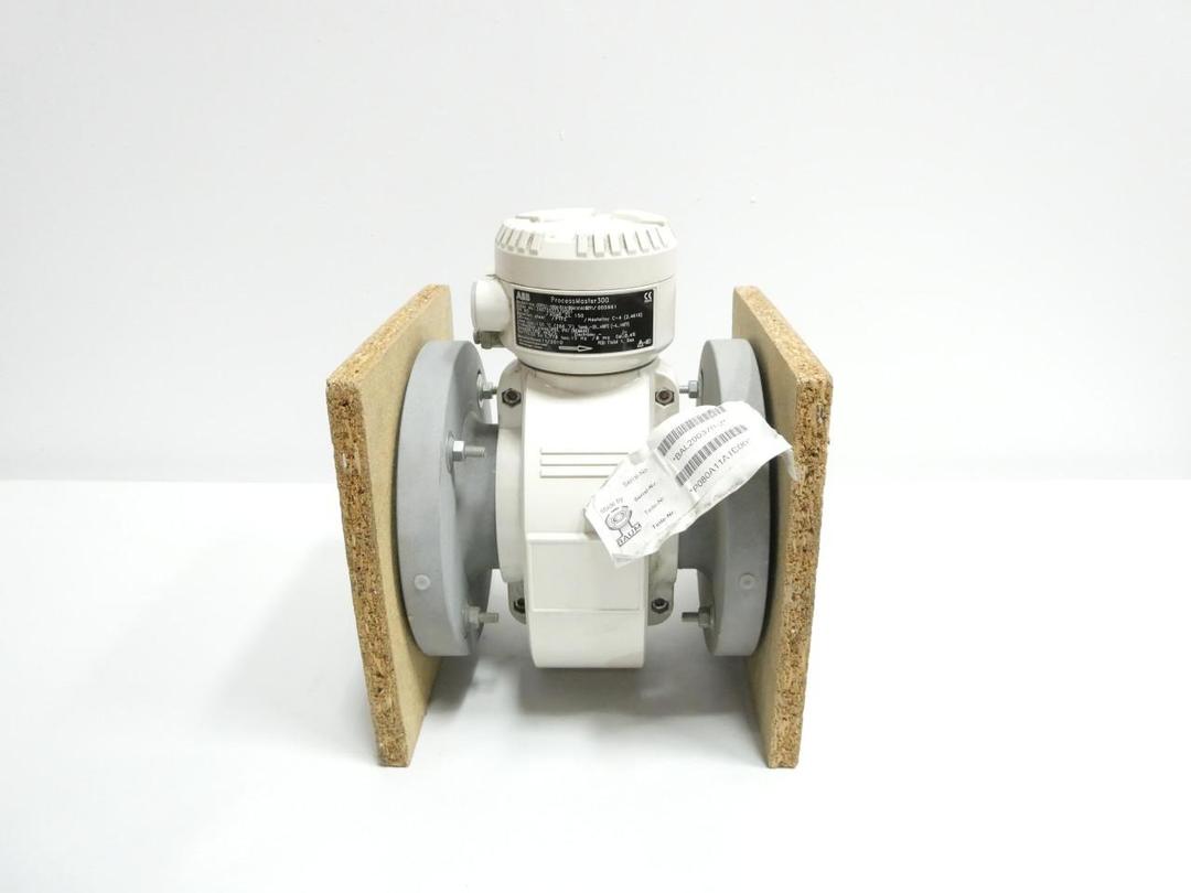 ABB FEP321-080A1D1A1B0A1A1A1B0Y1 PROCESSMASTER 300 FLOW METER 180M3/H 3IN