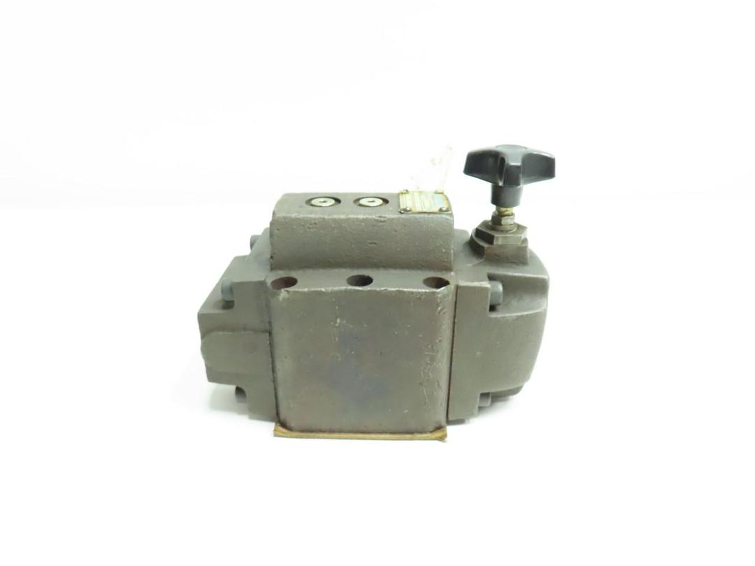 VICKERS XCG 10 3F 30 HYDRAULIC REDUCING VALVE 2850PSI