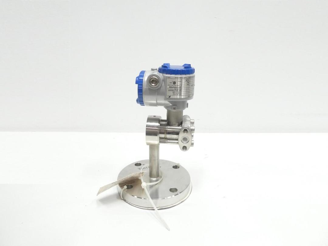 FUJI FKET45VFAEYYYAU FCX-AII LEVEL TRANSMITTER 0-130KPA 42.4V-DC 3IN 150