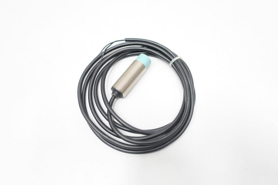 SIEMENS 3RG4023-0KB00 PROXIMITY SWITCH