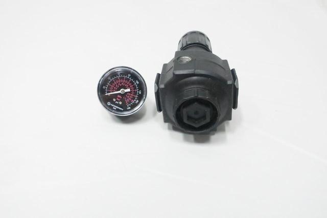 IMI NORGREN R74G-6AK-RMG PNEUMATIC REGULATOR 3/4IN NPT 300PSI 5-150PSI