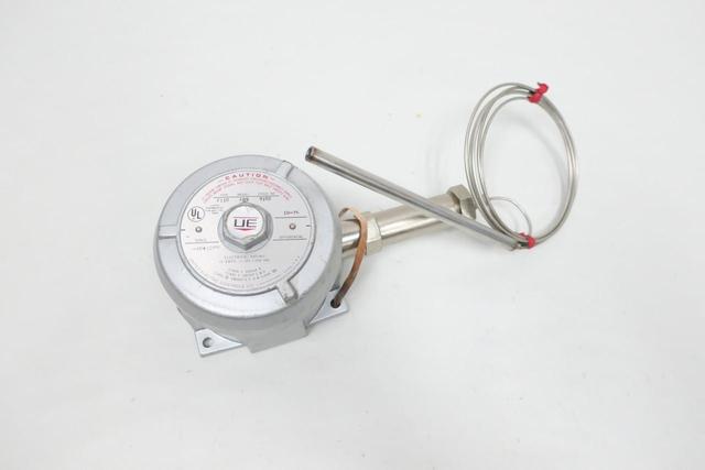 UE UNITED ELECTRIC F110-4BS -40-120F 125/250V-AC TEMPERATURE CONTROLLER