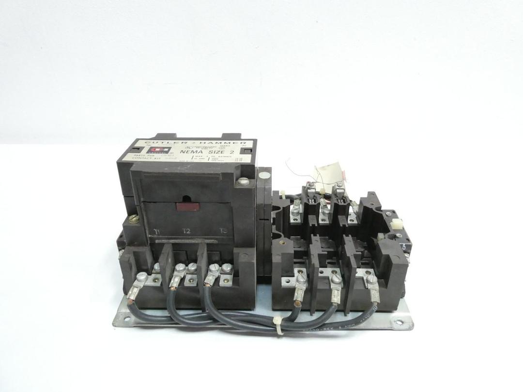 CUTLER HAMMER C50DN3 SIZE 2 REVERSING CONTACTOR 120V-AC 25HP