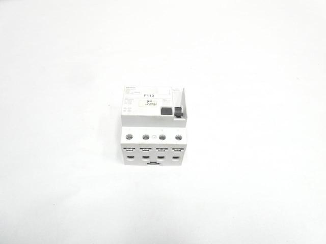 SIEMENS 5SM3 342-6 MOLDED CASE CIRCUIT BREAKER 4P 100A AMP 230-400V-AC