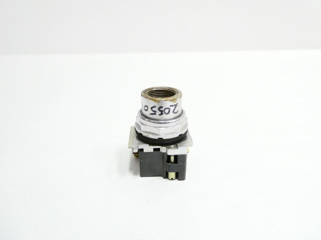 CUTLER HAMMER 10250T5 51 ILLUMINATED EMERGENCY STOP BUTTON 600V-AC