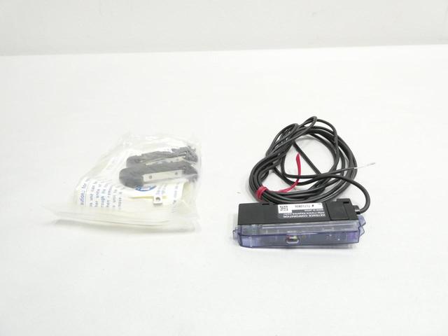 KEYENCE ES-M2P PROXIMITY SENSOR AMPLIFIER