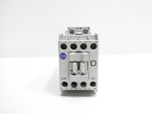 ALLEN BRADLEY 104-C09ZJ22 REVERSING CONTACTOR 24V-DC 5HP