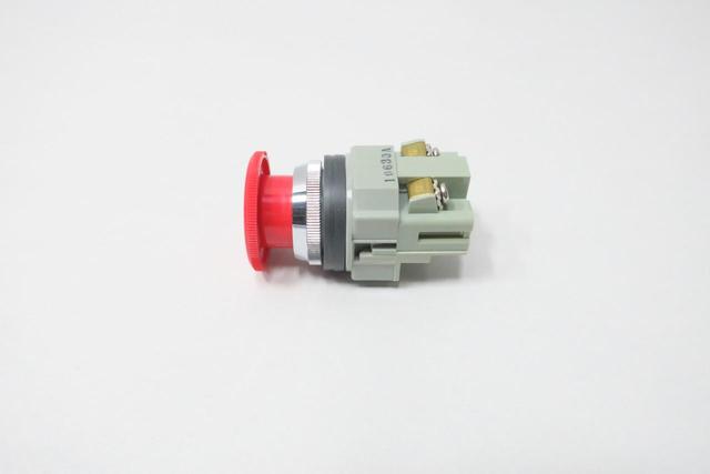 IDEC AVN301N-R EMERGENCY STOP BUTTON 125V-AC