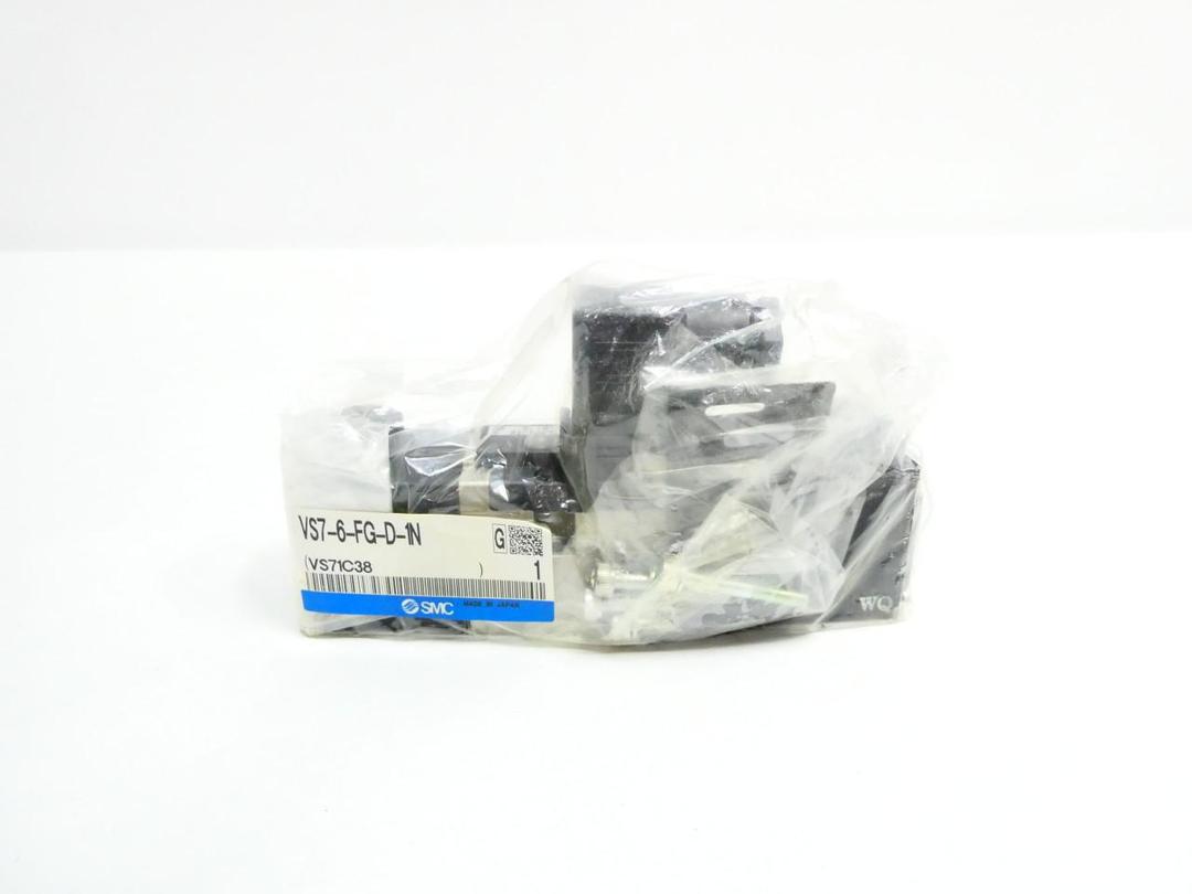SMC VS7-6-FG-D-1N SOLENOID VALVE 100V-AC