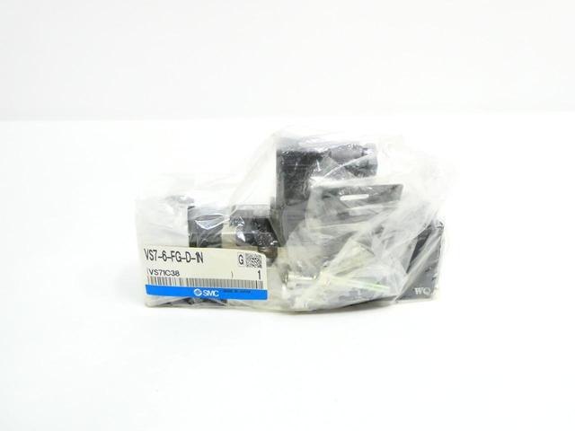 SMC VS7-6-FG-D-1N SOLENOID VALVE 100V-AC