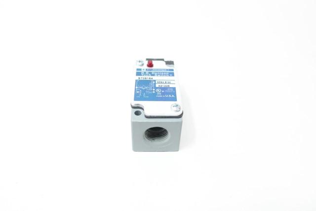 TELEMECANIQUE ST08164 SAFETY INTERLOCK SWITCH