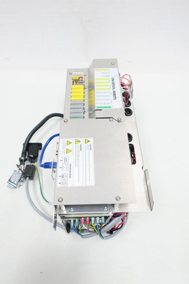 UNIVERSAL ROBOTS 112110 UR10/CB3 BOTTOM ROBOT CONTROLLER ASSEMBLY
