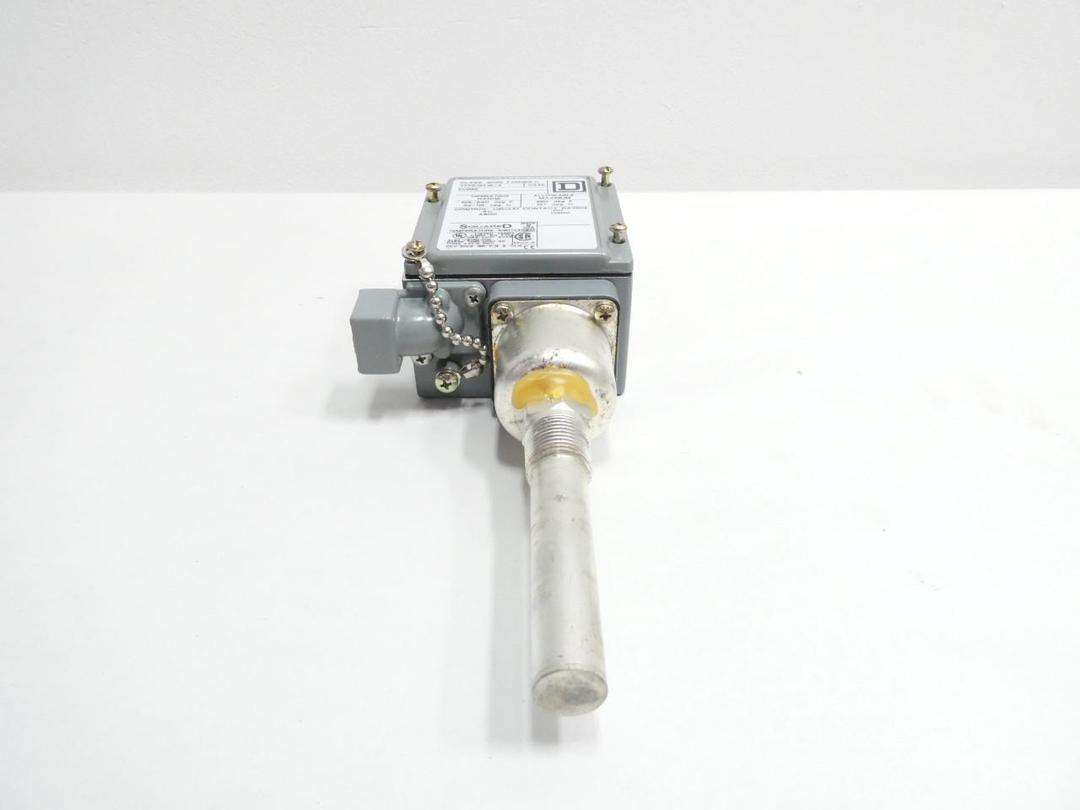 SQUARE D 9025 GYW-3 TEMPERATURE SWITCH 125-240F 600V-AC