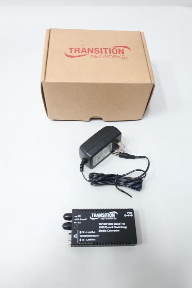 TRANSITION NETWORKS M/GE-PSW-SX-01 MEDIA CONVERTER 100-240V-AC 12V-DC