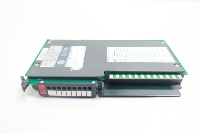 ALLEN BRADLEY 1771-ID PLC-5 ISOLATED INPUT MODULE