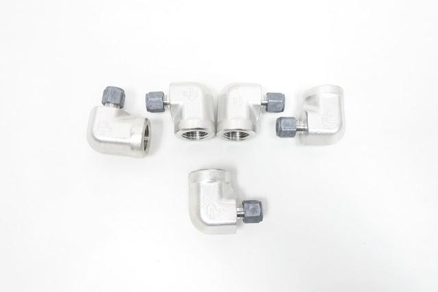 BOX OF 5 PARKER 4-8 DBZ-SS STAINLESS PIPE ELBOW 1/4IN TUBE X 1/2IN NPT