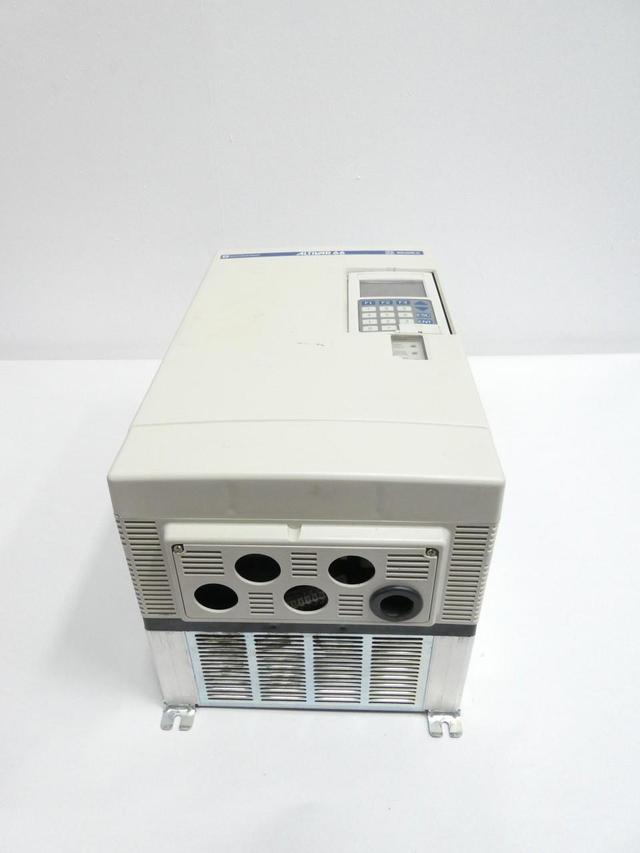 TELEMECANIQUE ATV66D23N4 ALTIVAR 66 AC VFD DRIVE 400/460VAC 400HZ 0-460V-AC 25HP