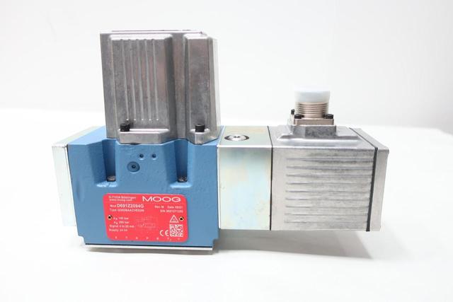 MOOG D691Z2094G Q30DBAACVES2M HYDRAULIC SERVO VALVE 280BAR 24V-DC