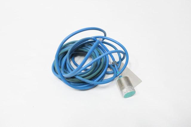 PEPPERL FUCHS NJ10-30GM-N PROXIMITY SENSOR 8V-DC