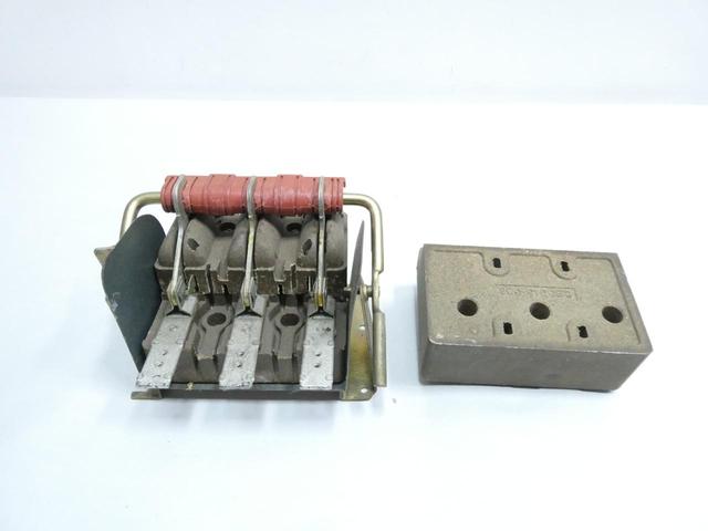 SQUARE D 9421 31008-082-52 NON-FUSIBLE DISCONNECT SWITCH 3P 60A AMP 600V-AC