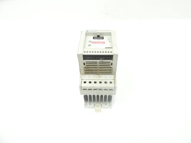 ALLEN BRADLEY 160-BA01NSF1P1 VFD DRIVE SER C 380-460VAC 0-240HZ 380-460VAC 1/2HP