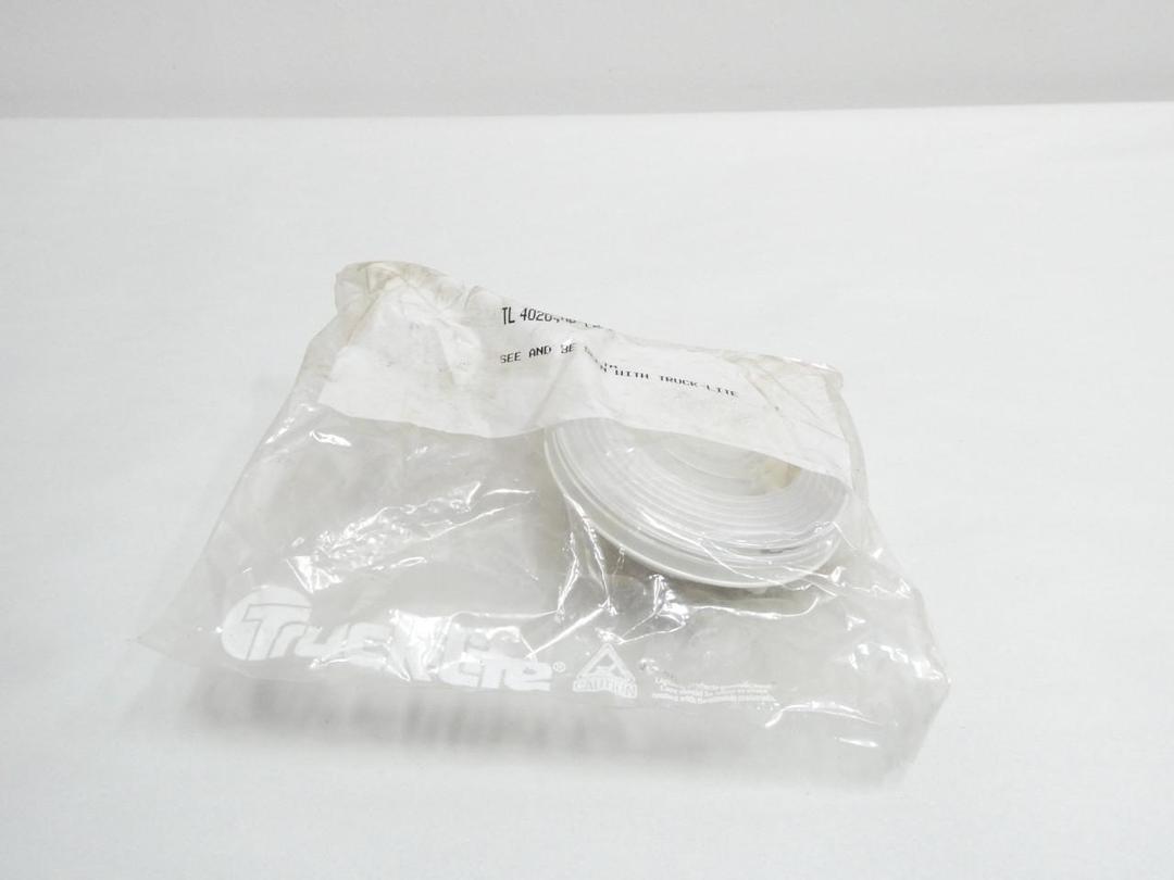 TRUCK-LITE 40204 4IN BACK-UP LAMP