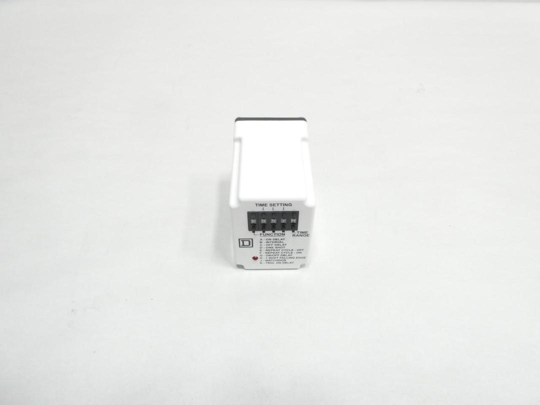 SQUARE D 9050JCK70V24 PLUG-IN RELAY 240V-AC