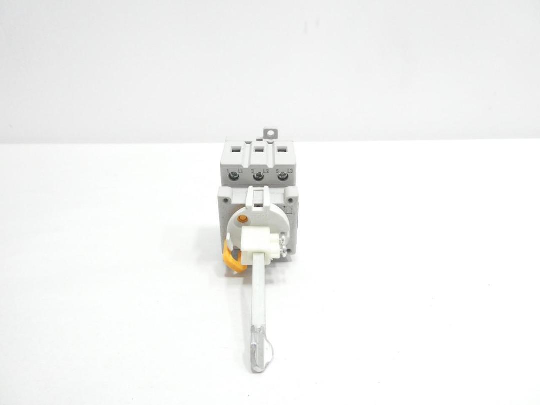 ALLEN BRADLEY 194E-A25-1753 NON-FUSIBLE DISCONNECT SWITCH 3P 25A AMP 600V-AC