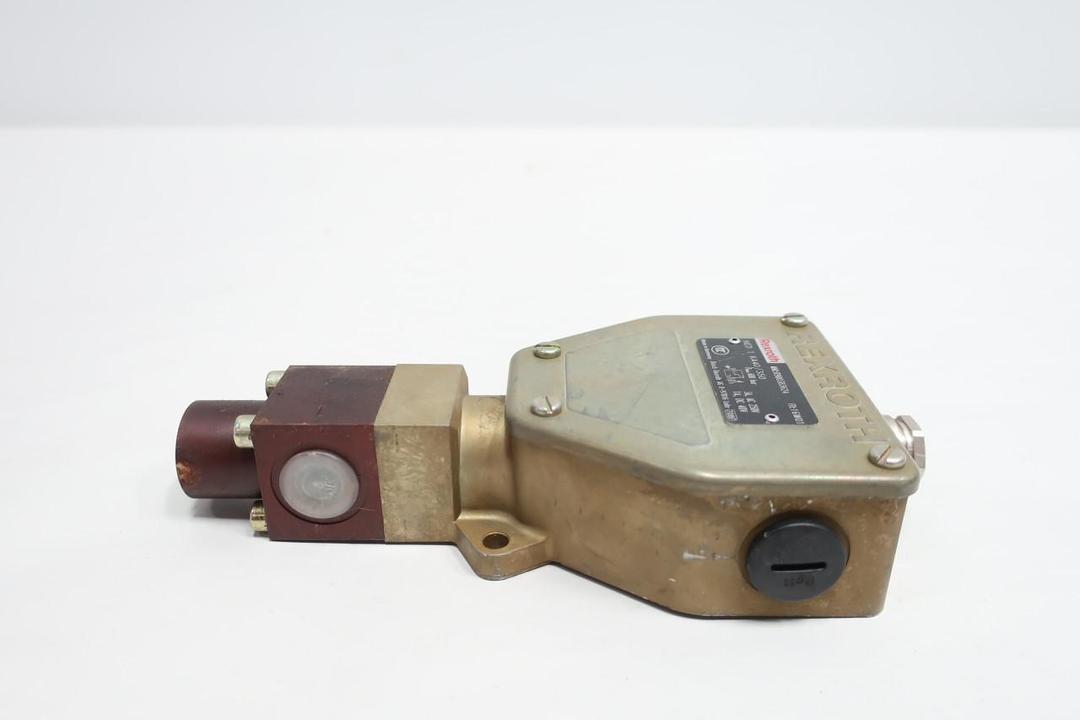 REXROTH R900383624 600BAR PRESSURE SWITCH 250V-AC 40V-DC