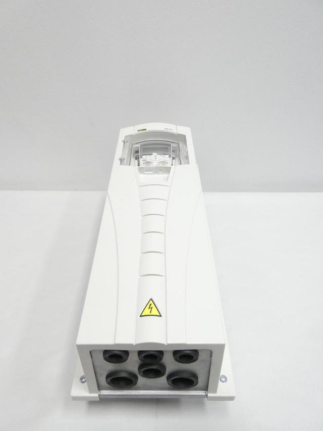 ABB ACH550-ITTUH-015A-4+B055 AC VFD DRIVE 0-500HZ 0-480V-AC 10HP