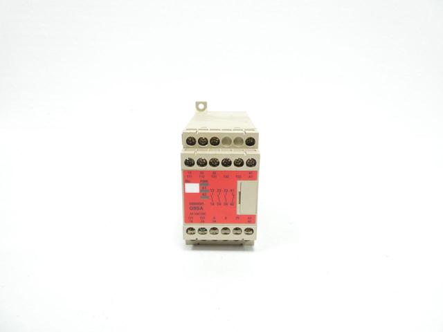 OMRON G9SA-301 SAFETY RELAY 24V-AC/DC