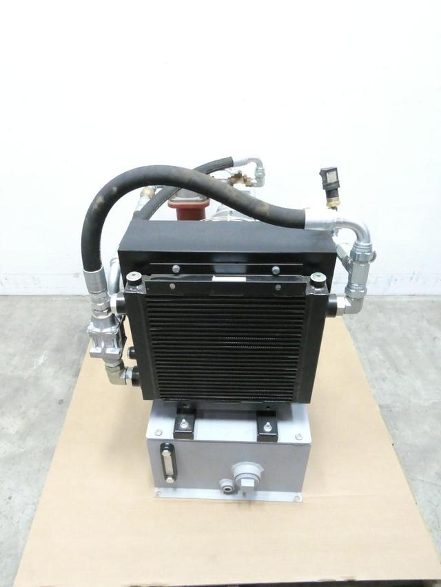 PARKER ULOC-011Z-M-W-SW-001 AIR OIL COOLER SYSTEM 65PSI 1HP 190/380V-DC