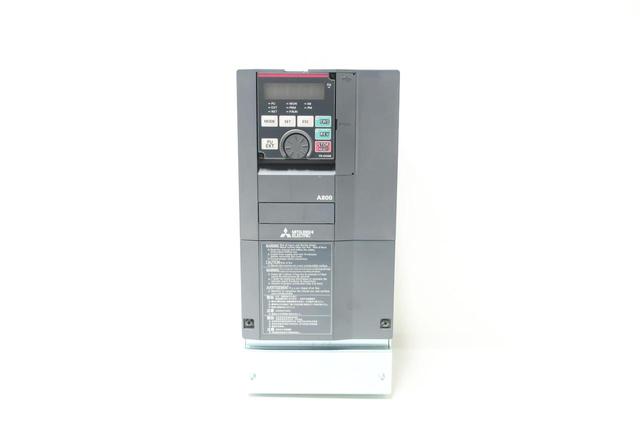 MITSUBISHI FR-A820-00167-1-N6 AC VFD DRIVE 200-240V-AC 0.2-590HZ 200-240V-AC 3HP