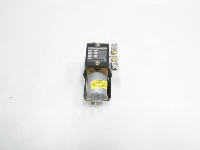 ALLEN BRADLEY 810-A04A OVERLOAD RELAY 6A AMP
