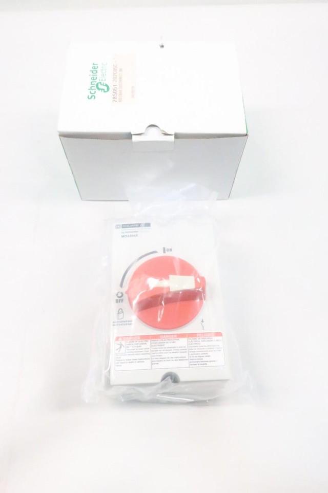 SCHNEIDER MD3304X MOTOR DISCONNECT SWITCH 3P 30A AMP 600V-AC