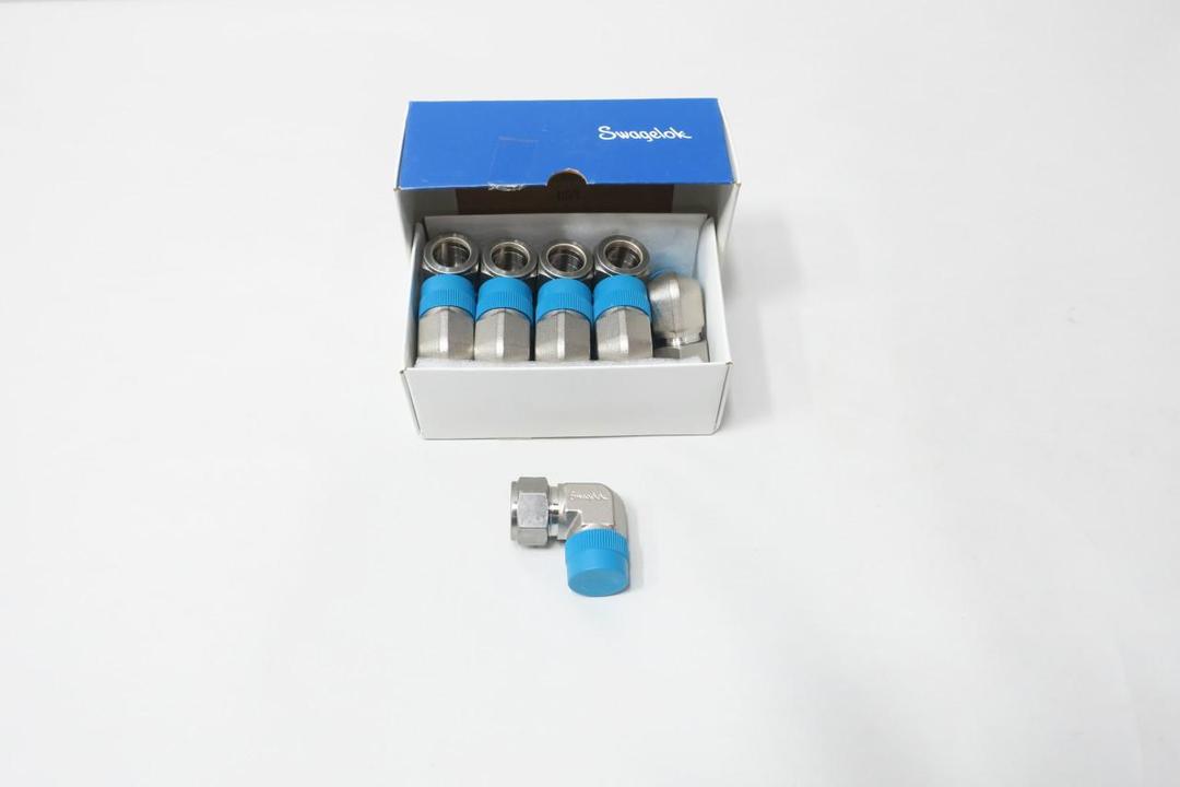 BOX OF 10 SWAGELOK SS-1210-2-12 STAINLESS PIPE ELBOW 3/4IN TUBE X 3/4IN NPT