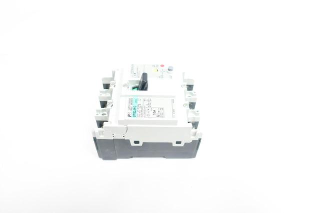 FUJI EW32AFC-3P010 MOLDED CASE CIRCUIT BREAKER 3P 10A AMP 100/200V-AC