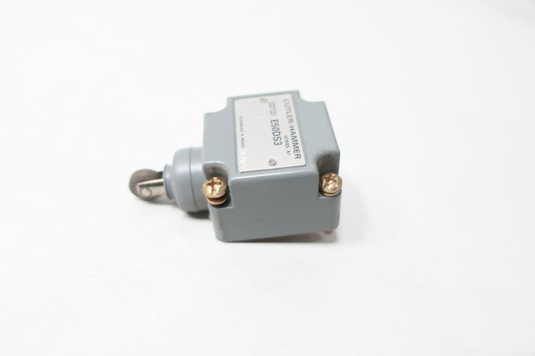 CUTLER HAMMER E50DS3 LIMIT SWITCH OPERATING HEAD