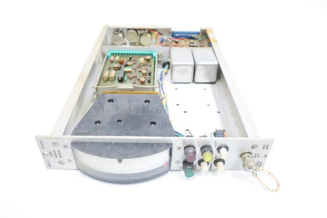 BENTLY NEVADA 05555-01-01-01-00-01-02-01 VIBRATION MONITOR