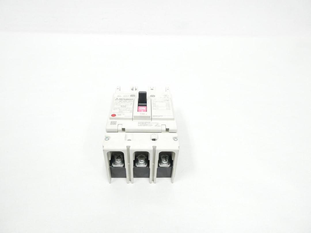 MITSUBISHI NF125-SVU3100 MOLDED CASE CIRCUIT BREAKER 3P 100A AMP 200V-AC