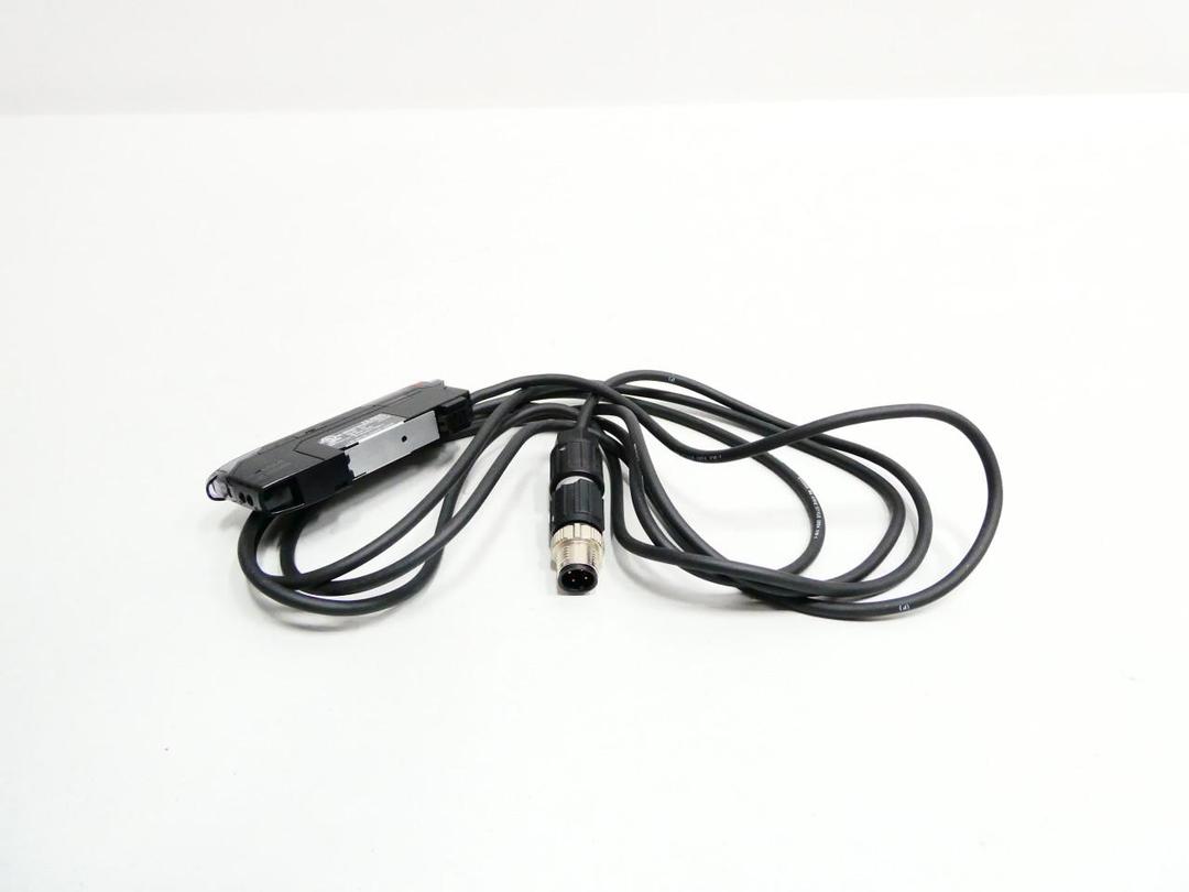 KEYENCE FS-N41P FIBER OPTIC SENSOR AMPLIFIER 10-30V-DC