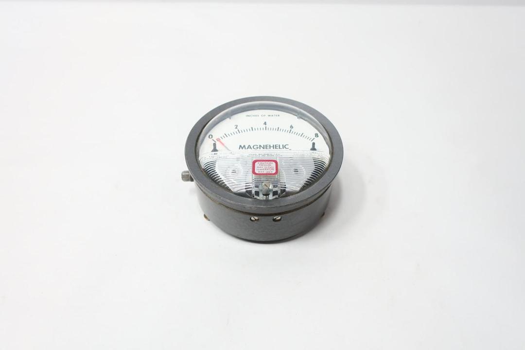 DWYER 2008 MAGNEHELIC PRESSURE GAUGE 4IN 0-8IN-H2O