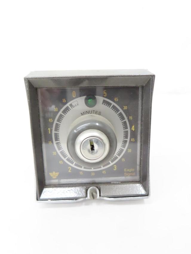 EAGLE SIGNAL HP53A607 TIMER 120V-AC