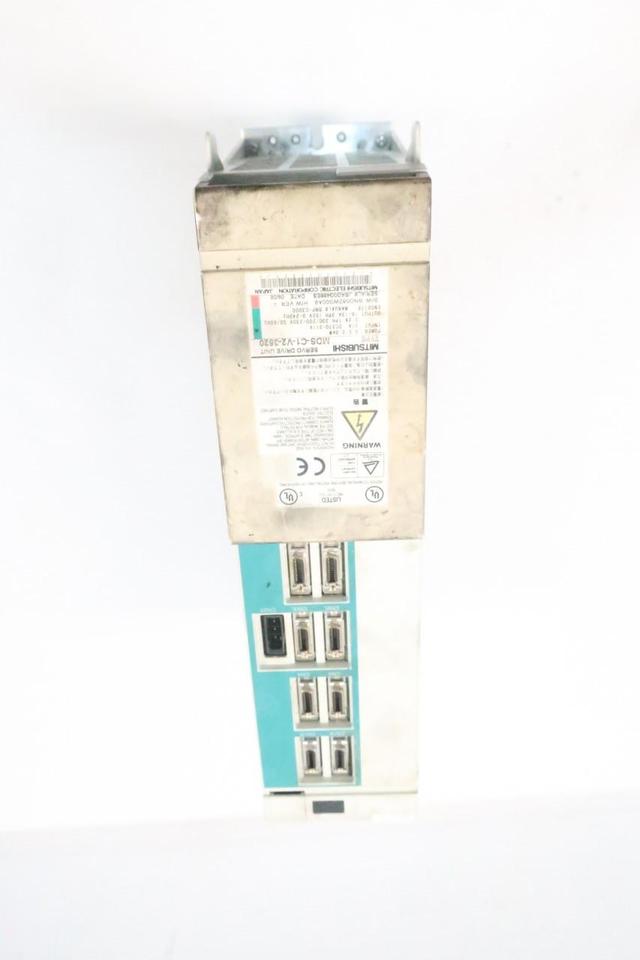MITSUBISHI MDS-C1-V2-3520 SERVO DRIVE 200-230V-AC 155V-AC 1PH 2KW