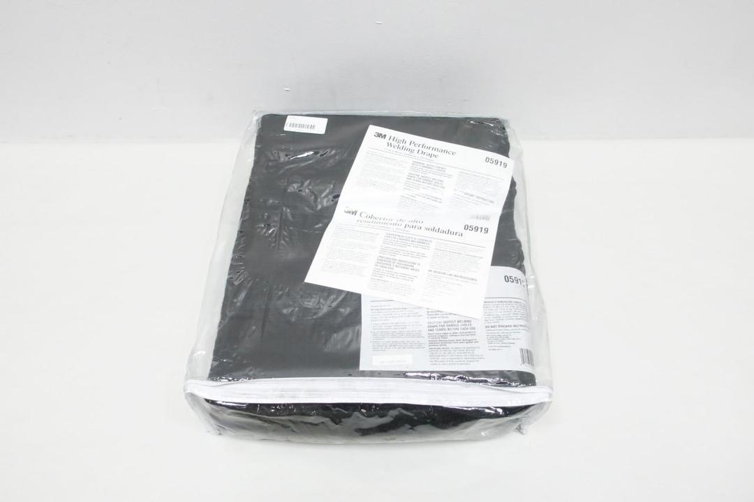 3M 05919 HIGH PERFORMANCE WELDING DRAPE 57IN X 80IN