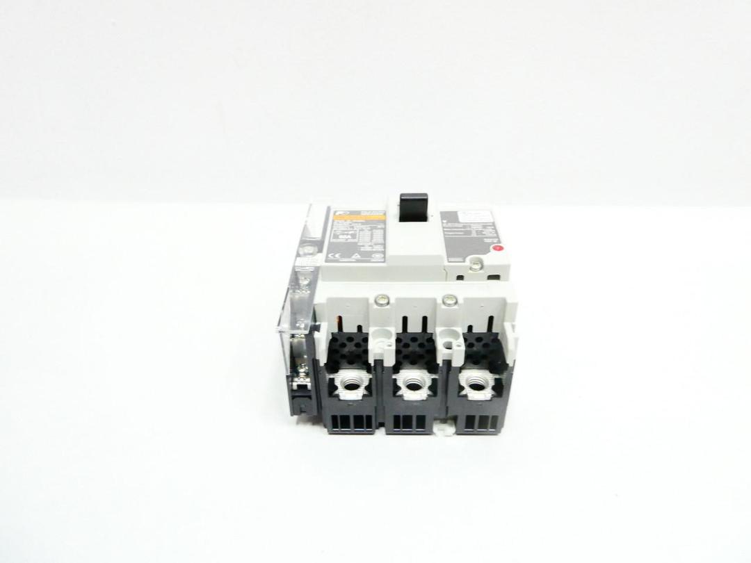 FUJI ELECTRIC BW100EAGU-3P060 MOLDED CASE CIRCUIT BREAKER 3P 60A AMP 690V-AC