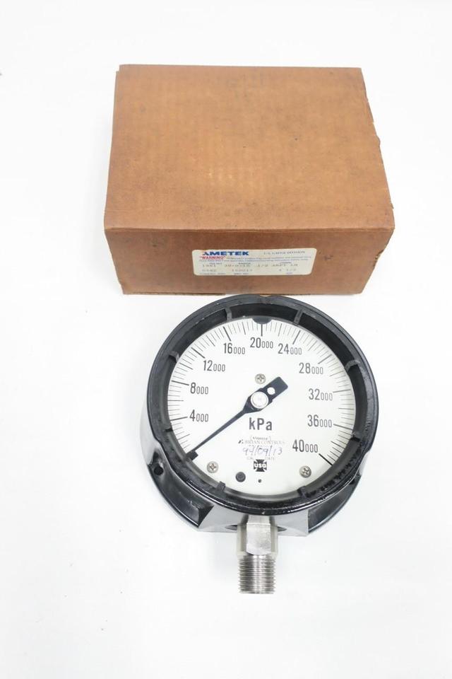 AMETEK 1981 150017 PRESSURE GAUGE 4-1/2IN 0-40000KPA 1/2IN NPT