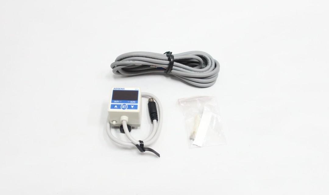 ADSENS TECHNOLOGY AP25P-04-F2-QD PRESSURE SWITCH 1MPA 12-24V-DC